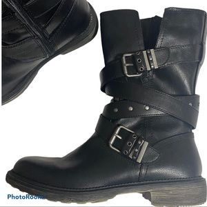 SO combat style boots with zip up side